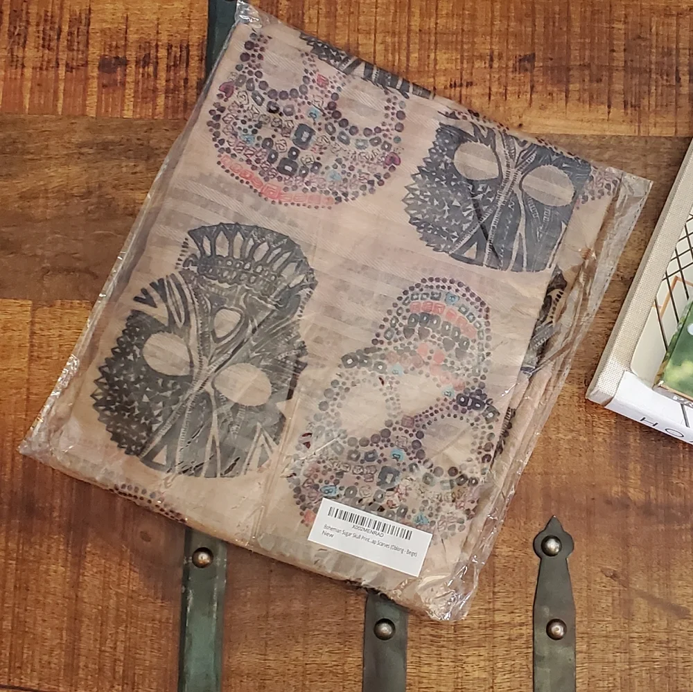๐ค Bohemian Sugar Skull Scarf ๐ค - Picture 3 of 8